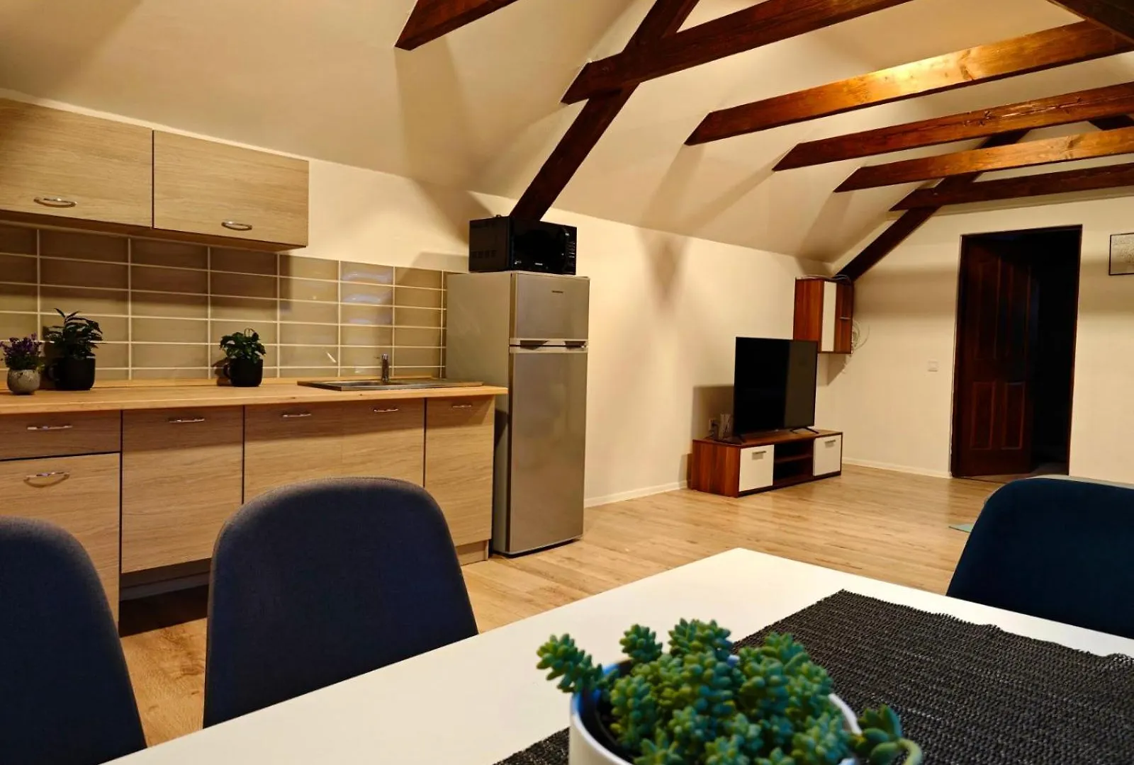 Dama Apartments Eger 0*,