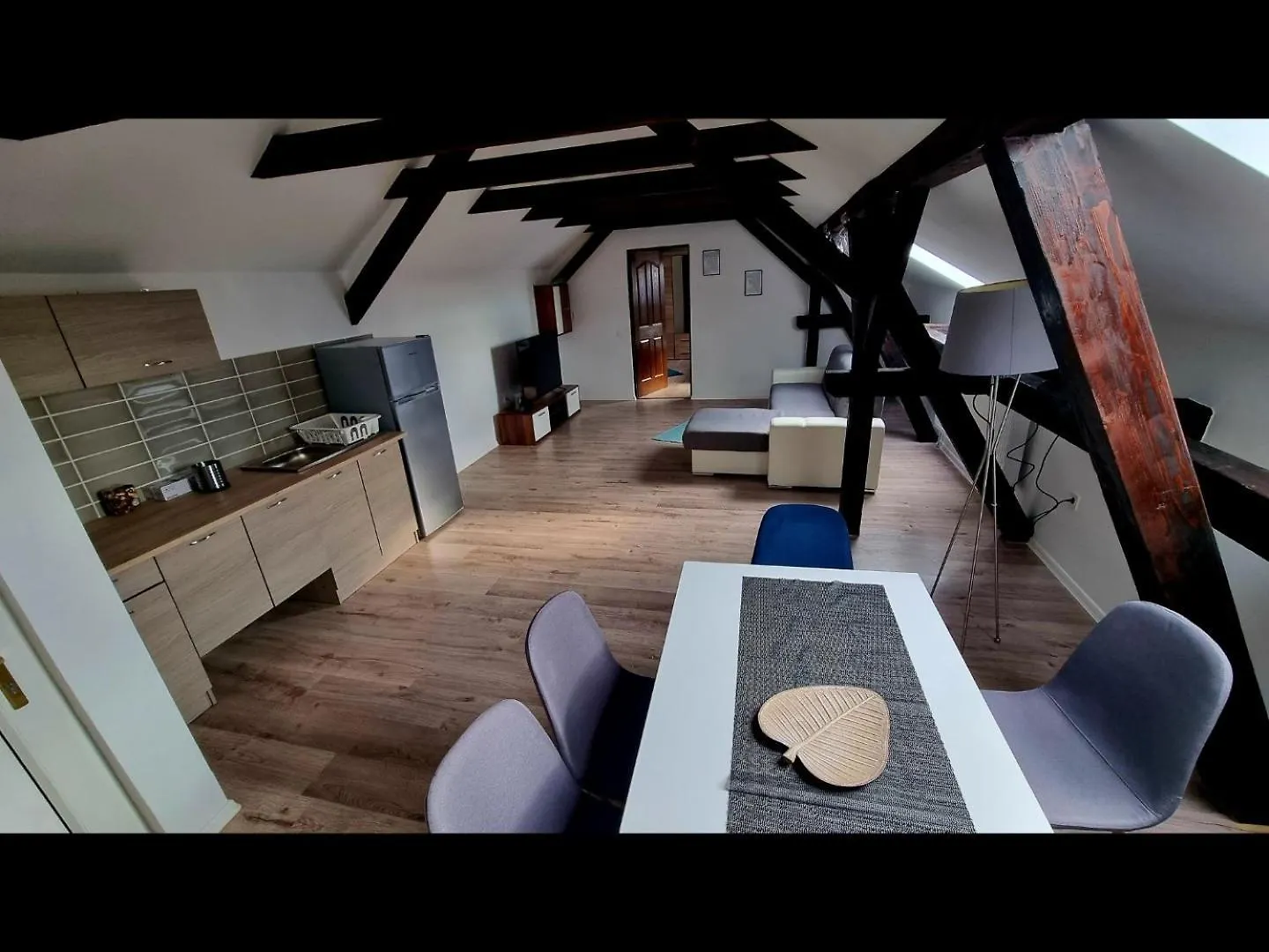 Dama Apartments Eger 0*,